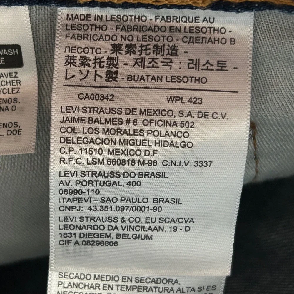 Levis 550 Relaxed Fit Tapered Leg Jeans Mens 40x30 Medium Wash Denim 00550-4886